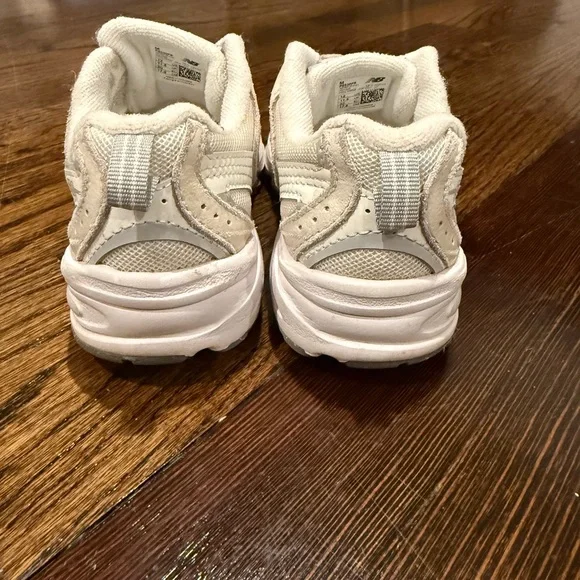 New Balance Kids' Cream Sneakers - Picture 2 of 5